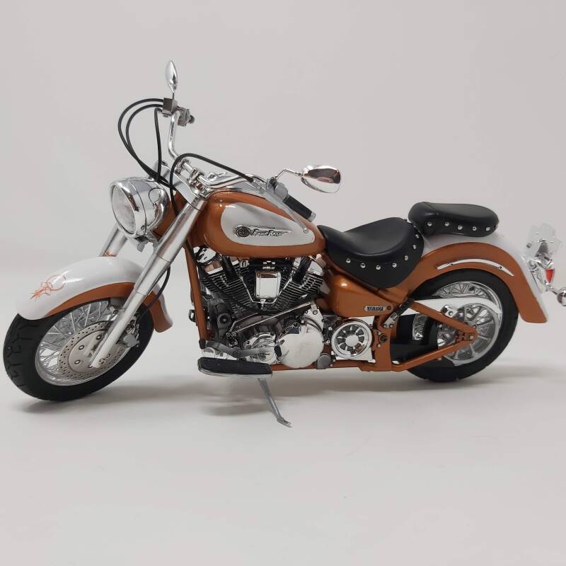 1/16 Yamaha Road Star