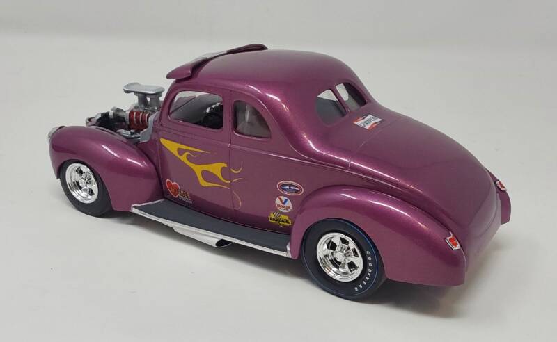 1/25 1940 Ford