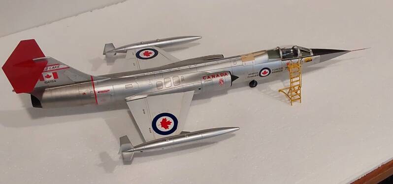 1/32 CF-105 Starfighter