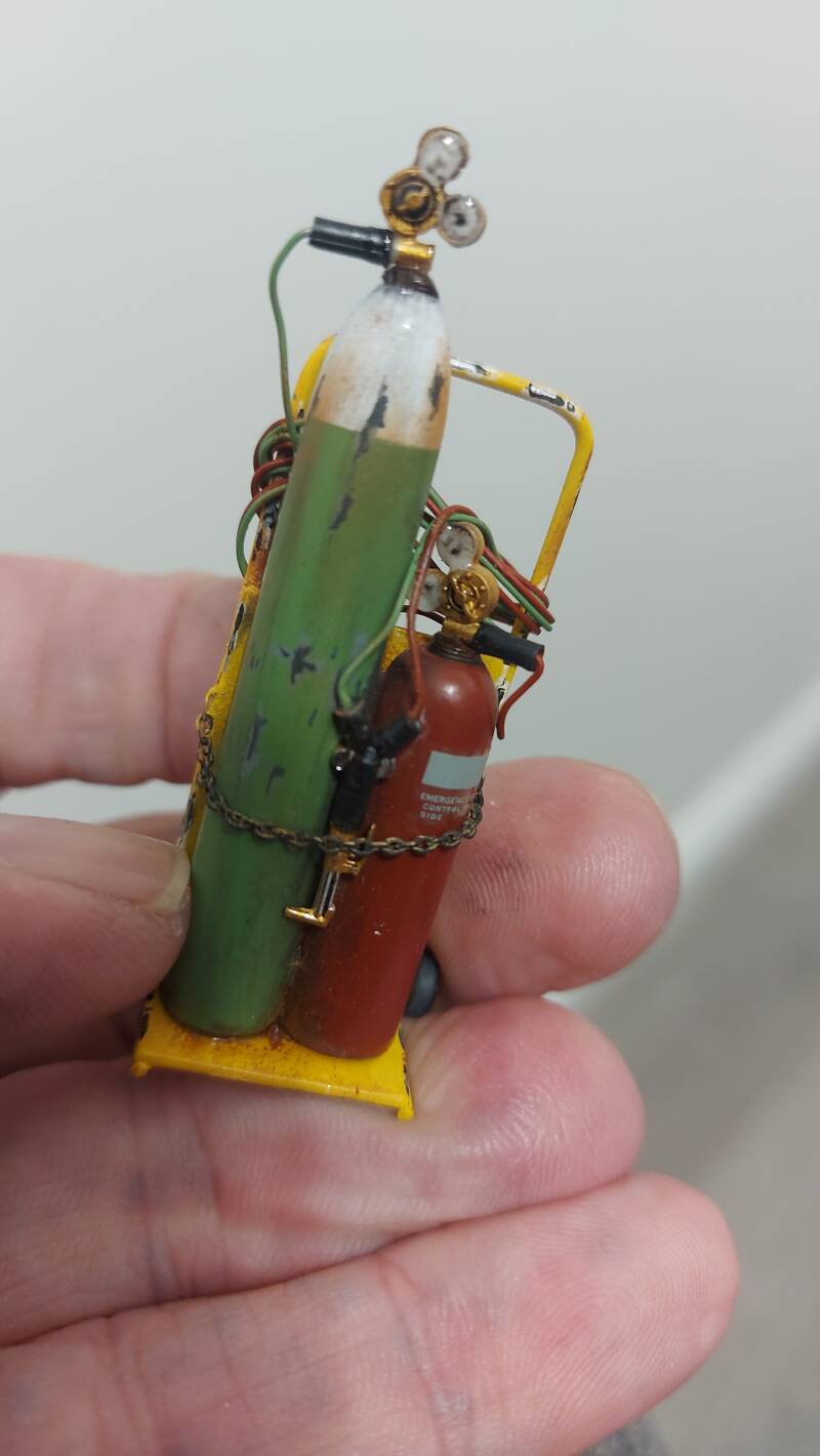1/25 oxy/acetylene rig. Goes with tow truck