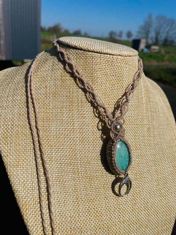 Collier "Lune d'Azur"
