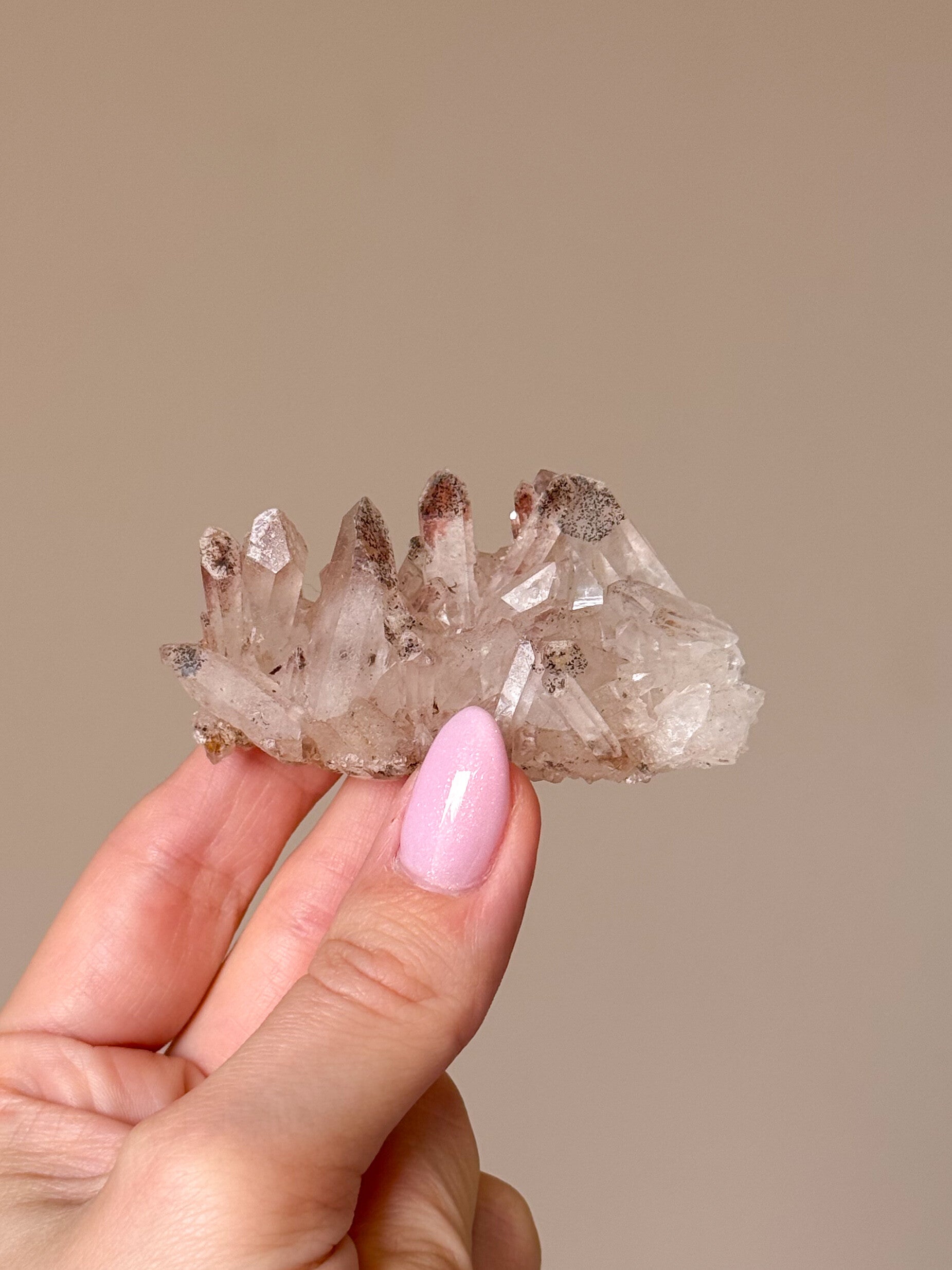 Kwarts met hematiet cluster | D35