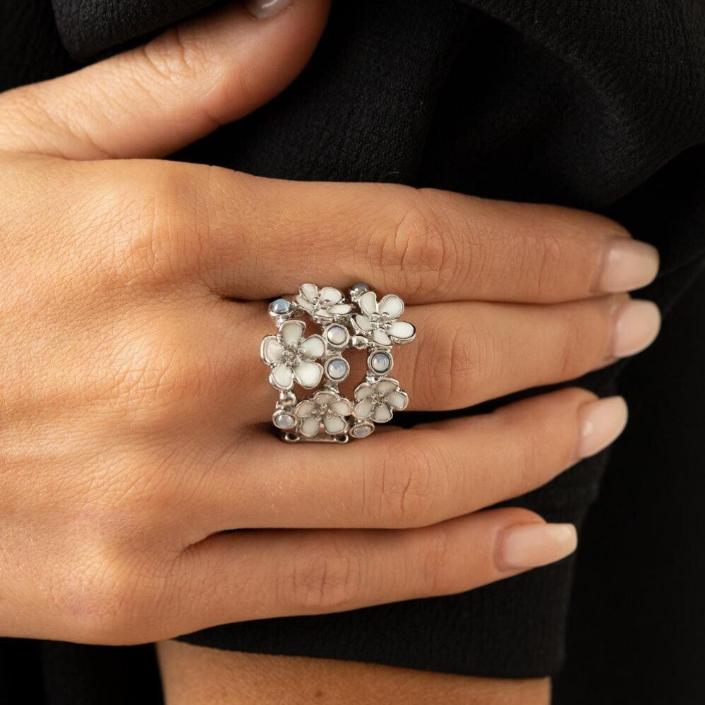 Blooming Bouquet White Ring