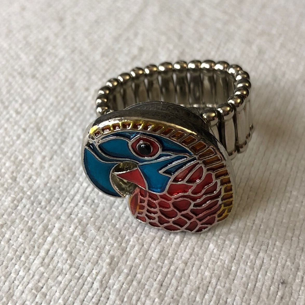 Parrot enamel adjustable silver ring / Sortija ajustable de cotorra
