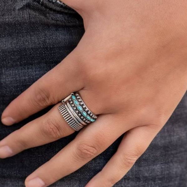 Local Flavor Blue Ring / Sortija Azul.