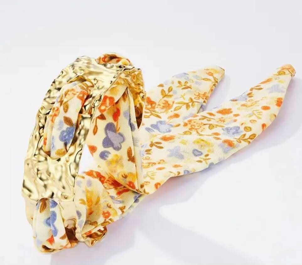 Bracelet manchette court foulard jaune