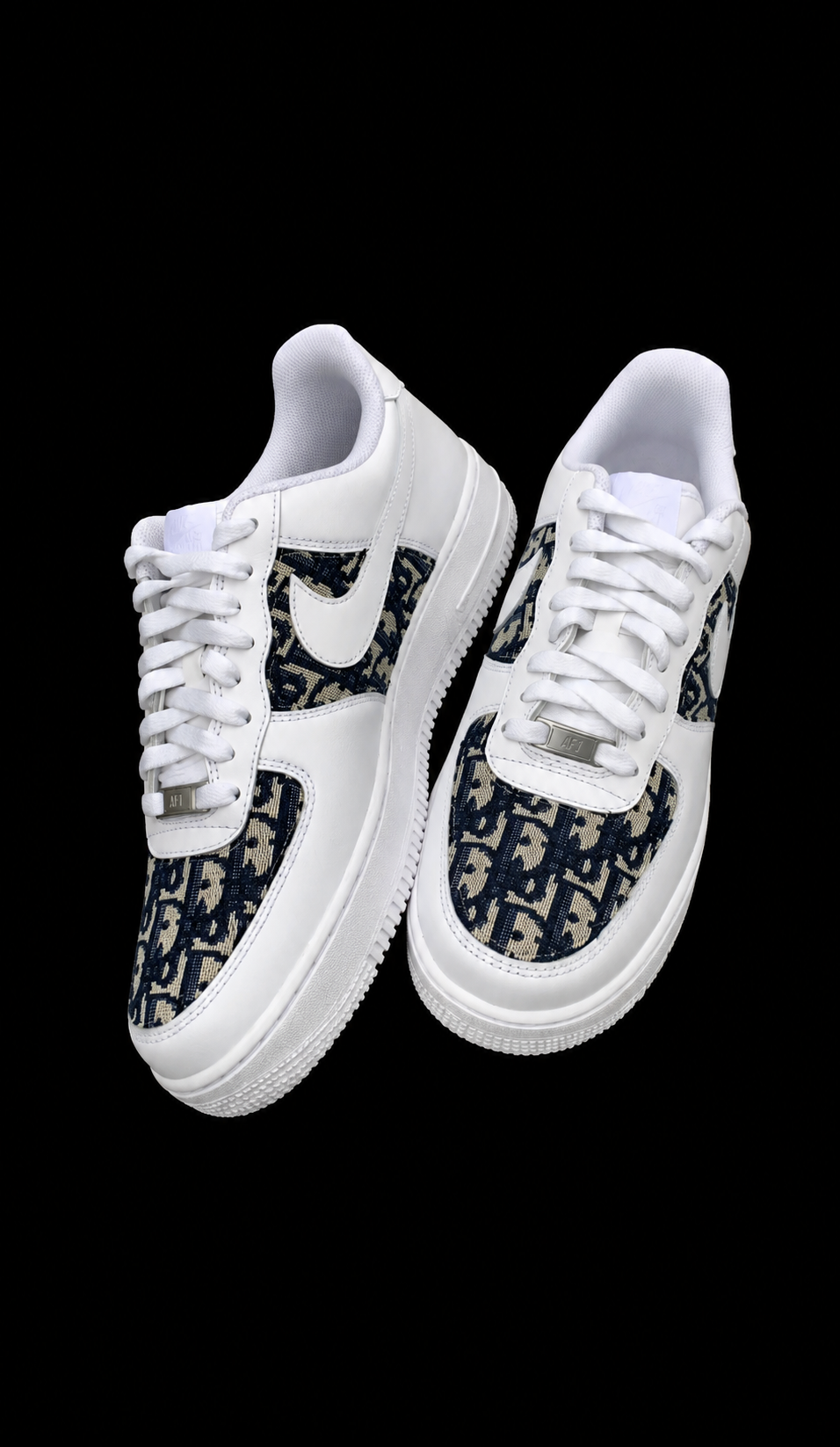 Signature Monogram AF1