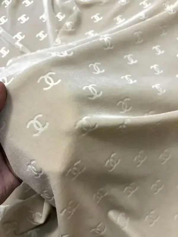 Champagne Crest Velvet