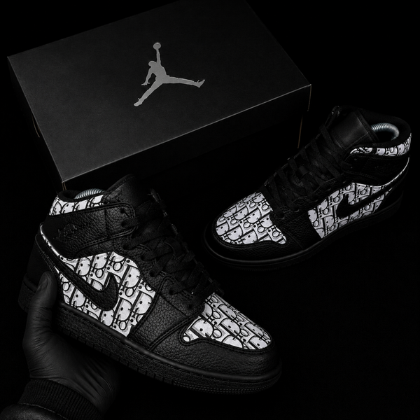 Shadow Monogram Mid