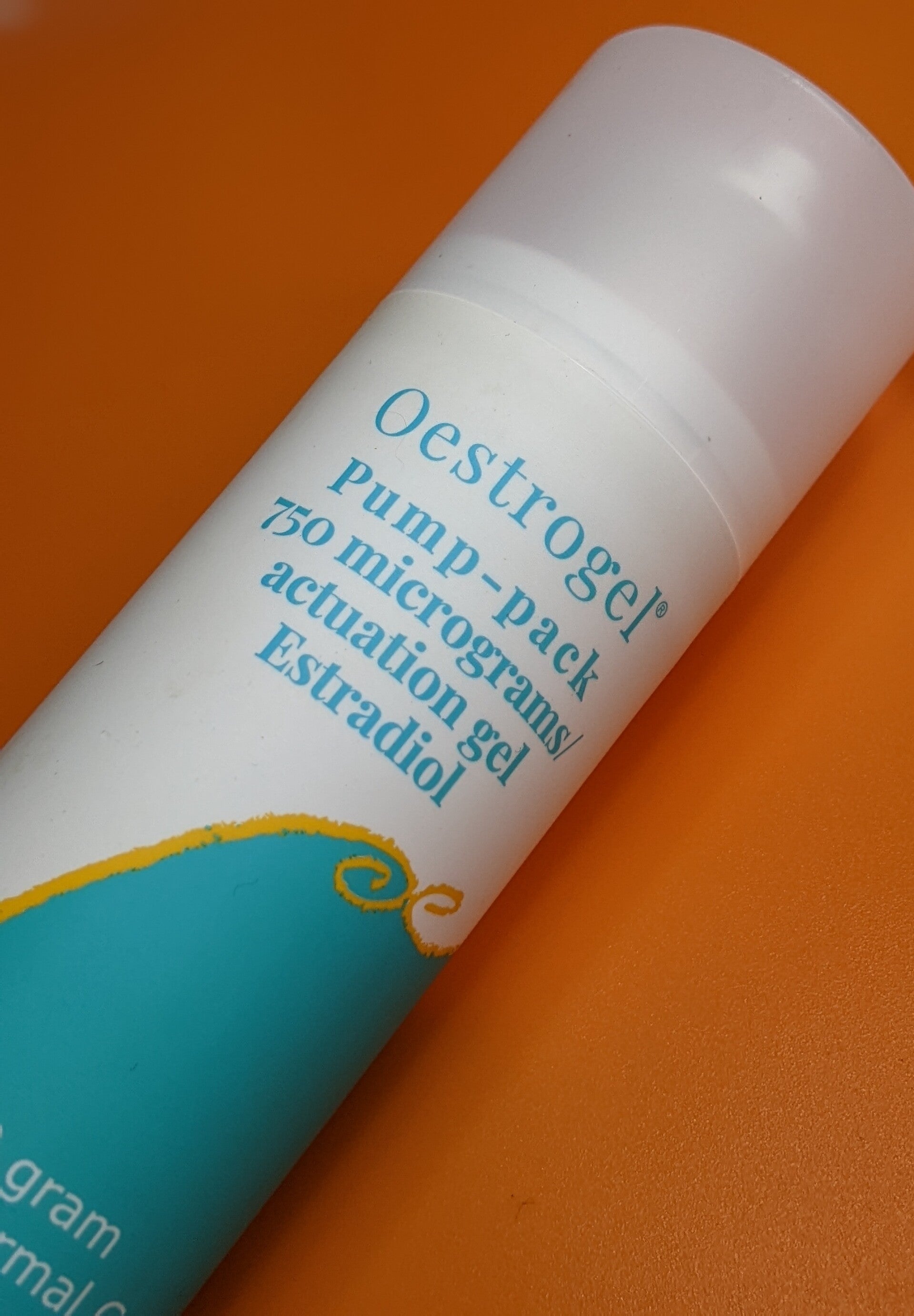 Oestrogen gel pump pack