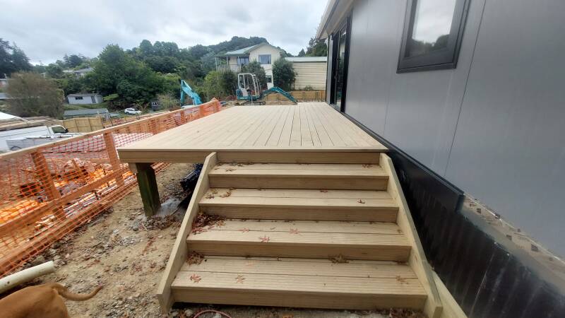 Stairs attached yo stand alone deck