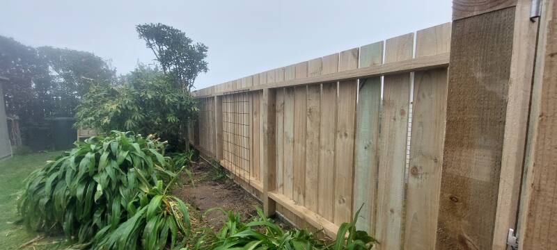 Replacement for fallen fence