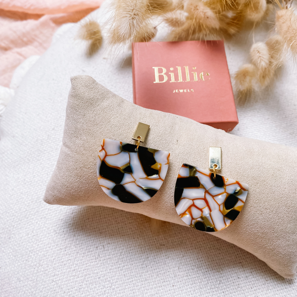 Private B collection 18