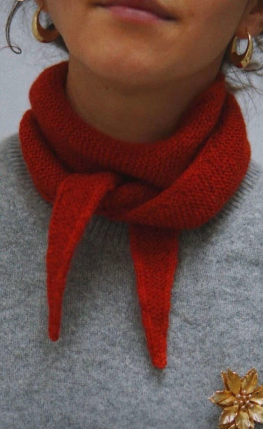 Triangle scarf