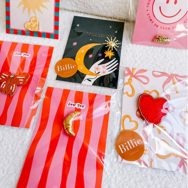 Broche / pins op kaartje