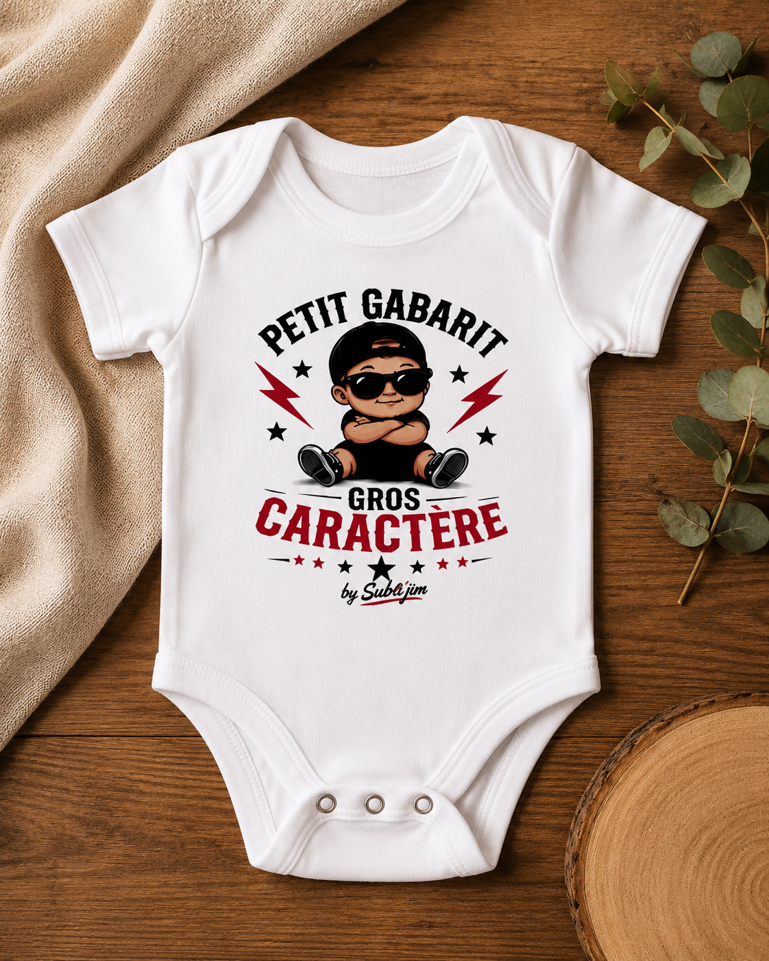 Body bébé « Petit gabarit, gros caractère » – 6/9 mois