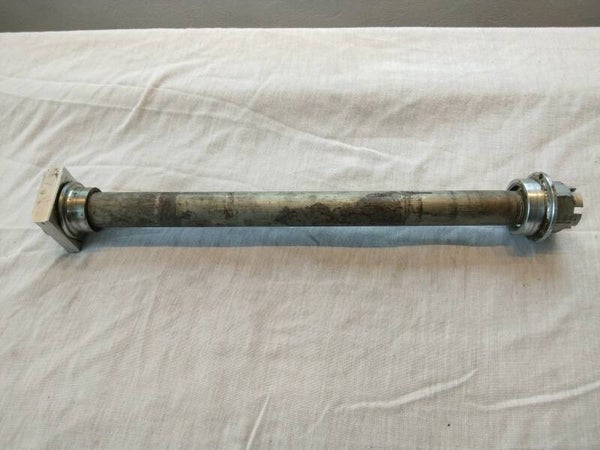Bakhjulsbolt