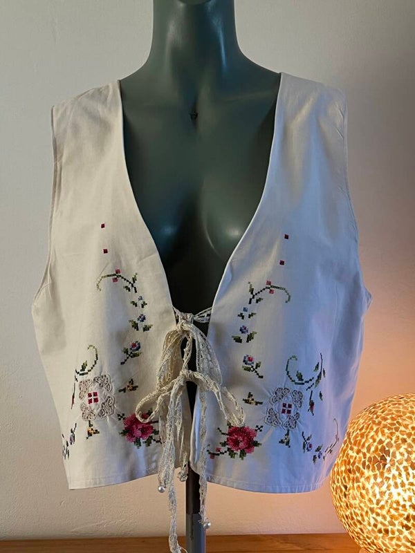 Gilet Handgeborduurd maat XL