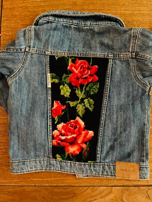 Denim jasje lichtblauw ‘Rozen’ maat 104 cm