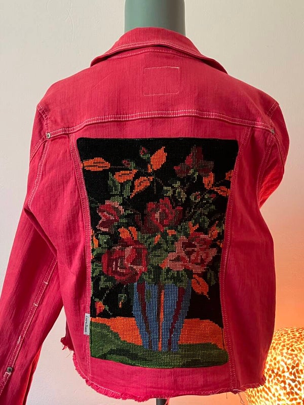Denim jasje rood, ‘Blauwe vaas’, maat 40