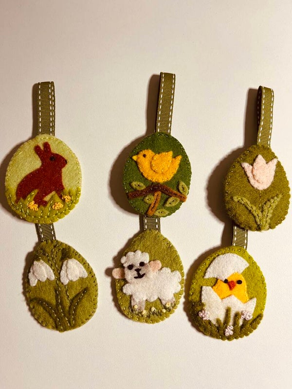 Lente hangers wolvilt
