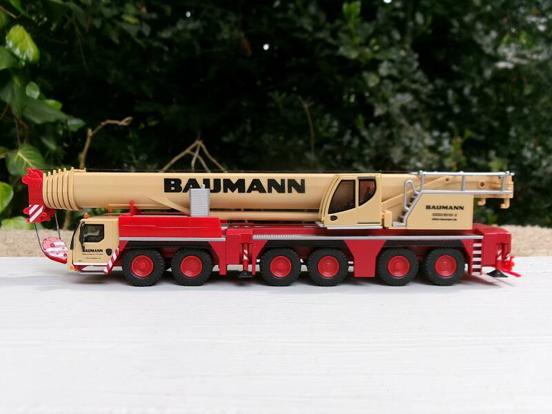 Liebherr LTM1300-6.2 Baumann