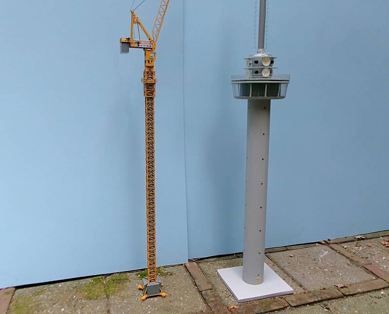 Liebherr  140 HC-K schaal 1:87