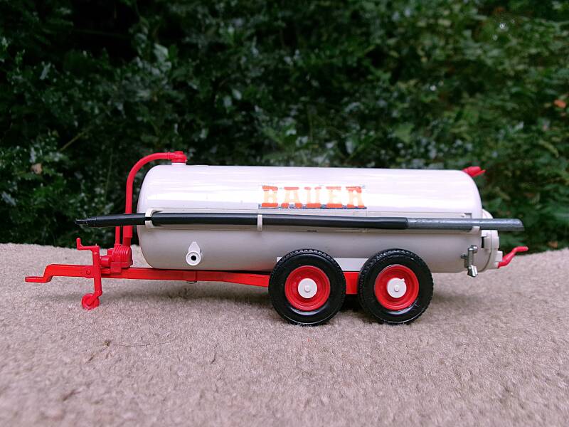 Bauer mesttank 1:32