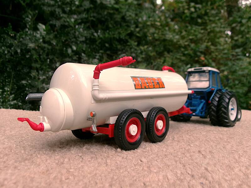 Bauer mesttank 1:32