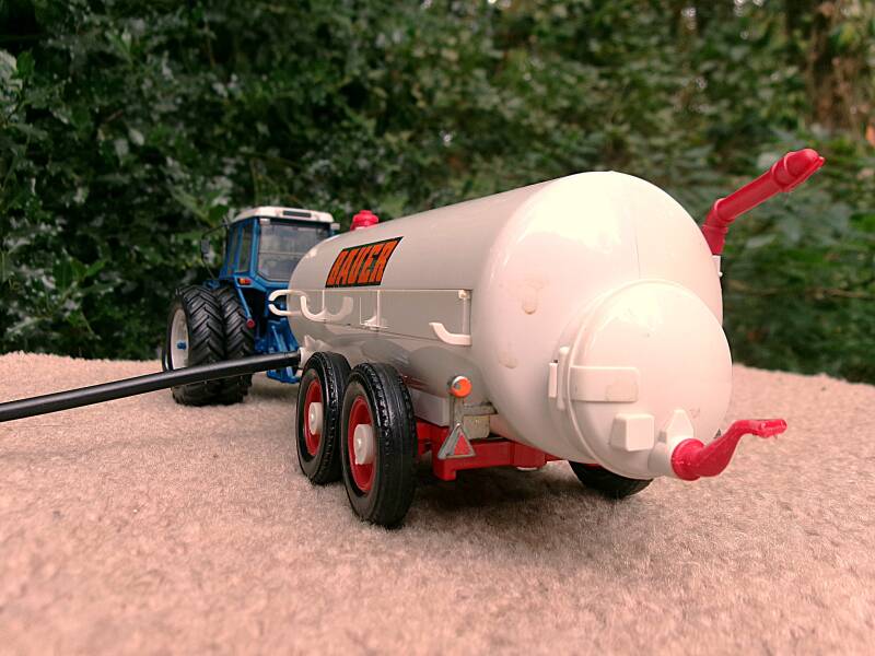 Bauer mesttank 1:32
