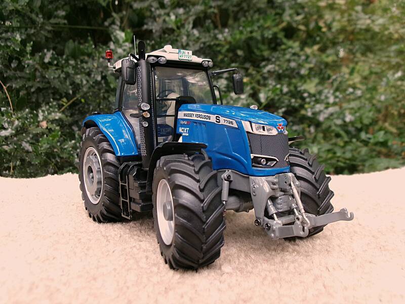 Massey-Ferguson 7726 S Plogmaker 1:32