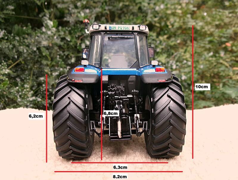 Massey-Ferguson 8260 Plogmaker 1:32