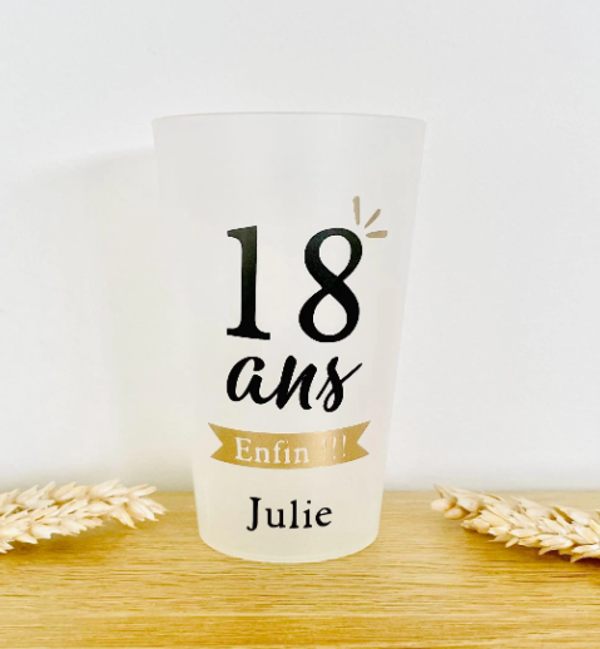 Gobelet personnalisé anniversaire | 18 ans enfin !!!