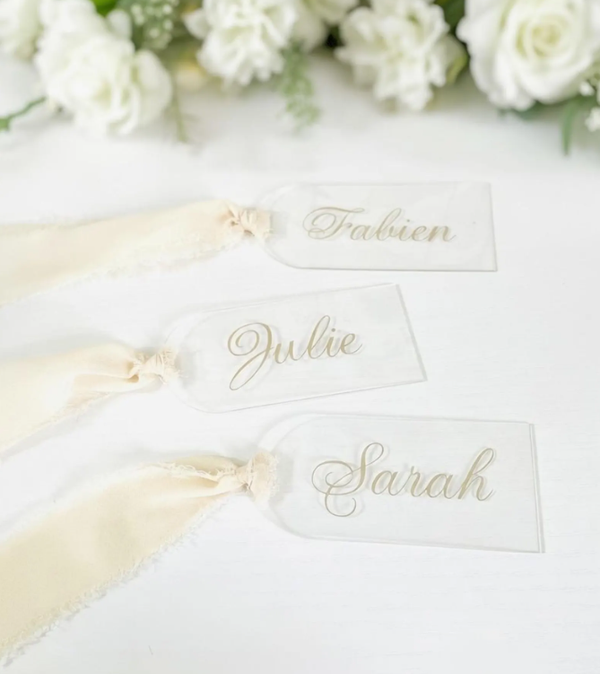 Marque place en plexiglass | beige