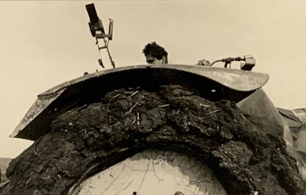 0120 - Hans Sas -  "Wel en wee"  tractor ( 50 * 60 incl. lijst)