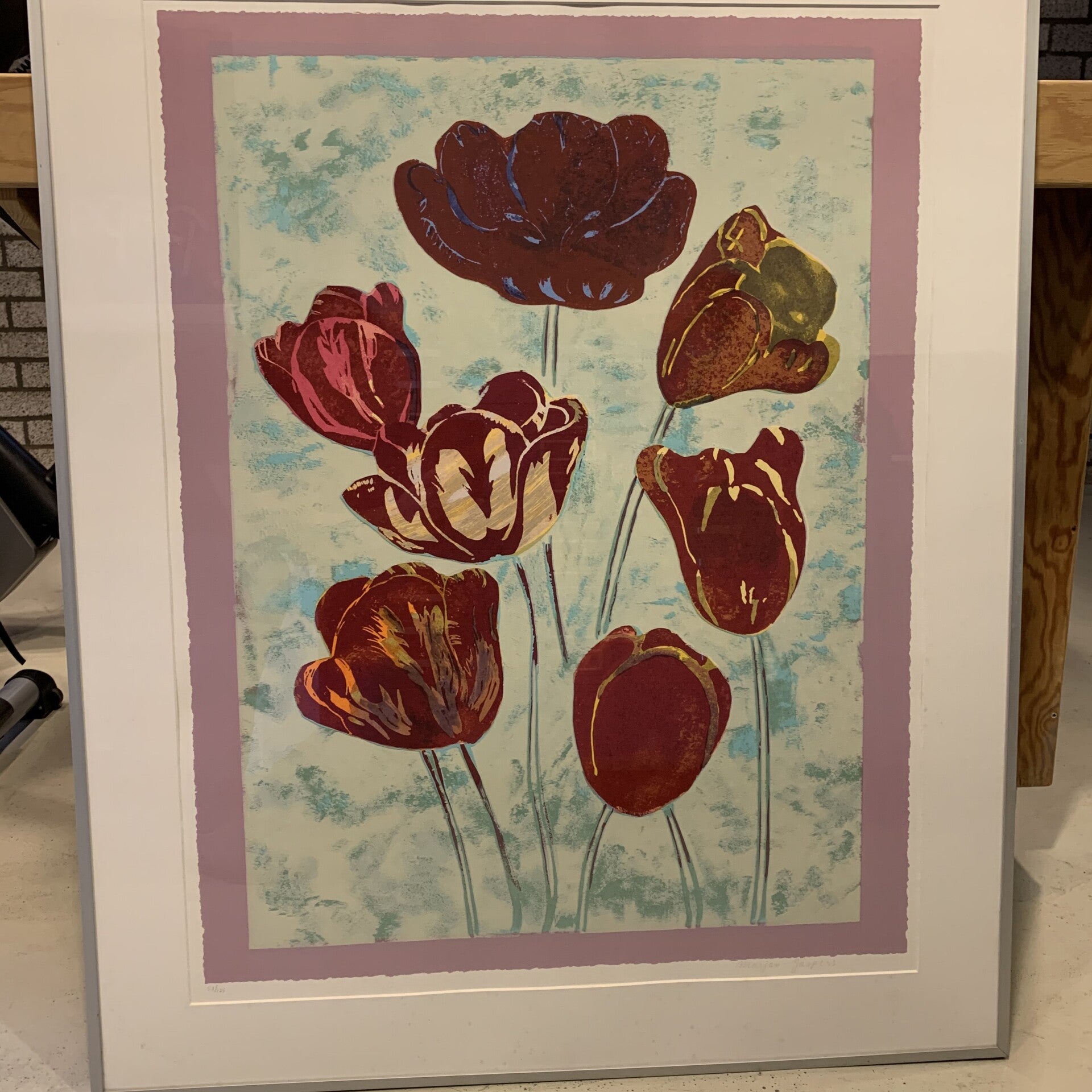 0331 - Marjan Jaspers - rode bloemen ( 90 * 110 incl lijst)