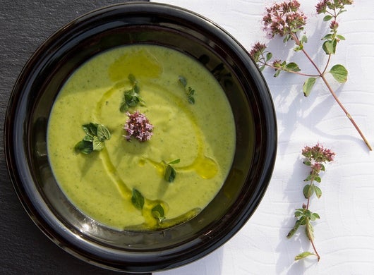 De herkomst van de naam medicinale soepen is ontstaan, omdat deze ingezet wordt bij gezondheidsklachten. Hoeveel ingrediënten zo een soep bevat is afhankelijk van wat de klachten zijn.