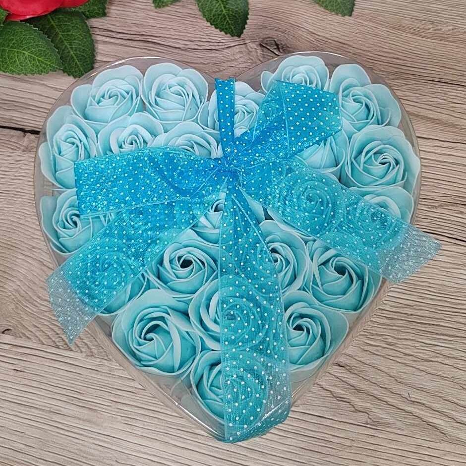 Boite Cœur De 24 Roses de Savon : Bleu