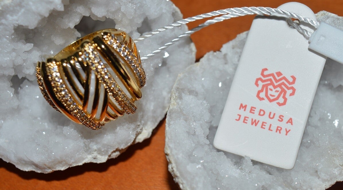 Lucifer's Luxery damesring maat 17 (RBVA4)