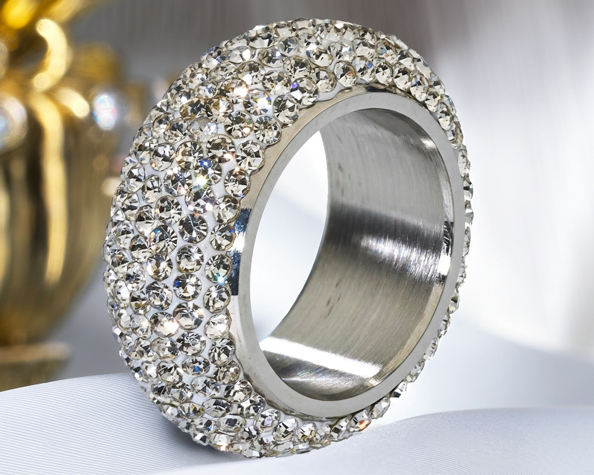 Delight Silver ring. Verguld RVS en zirkonia’s maat 18