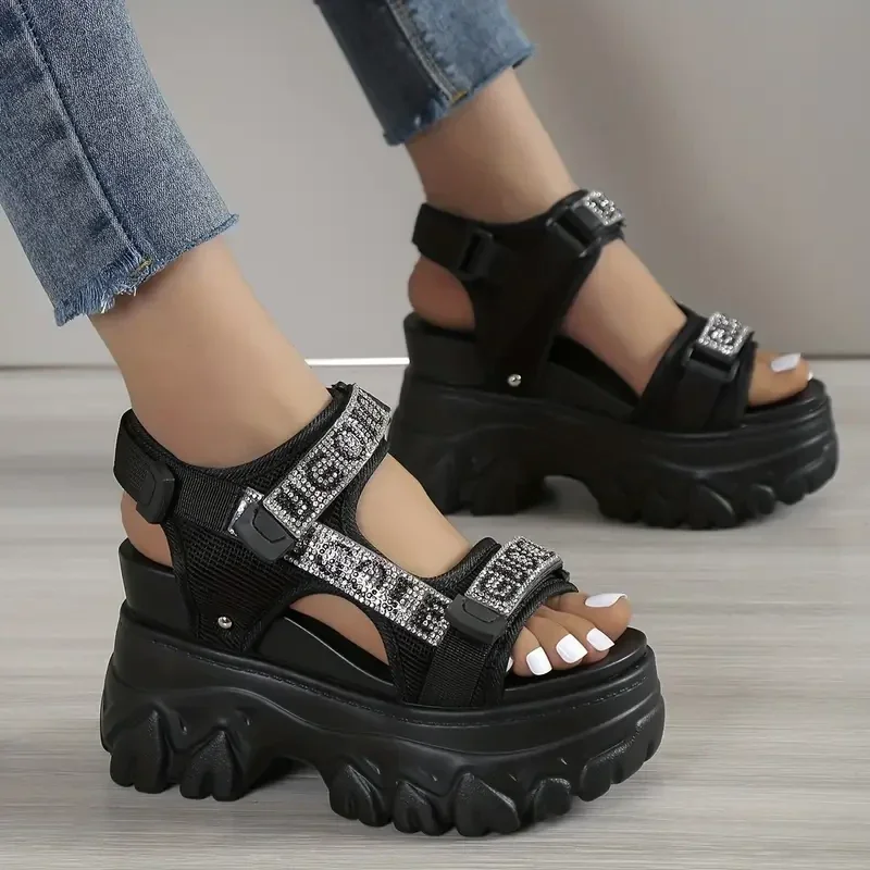 Modische Damen-Plattform-Sandalen mit Dickem Keilabsatz für 2023 -