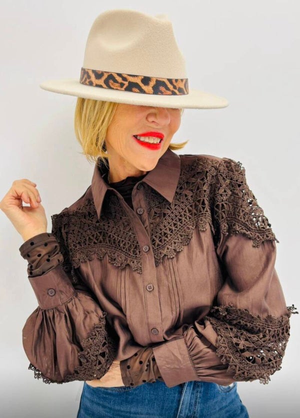 Chemisier chocolat dentelle