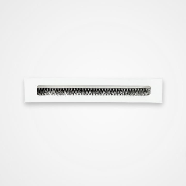 ''Eye-Candy'' DIY Ribbon Lash