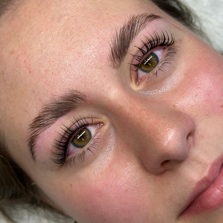 Korean Lashlift De PMU Spot