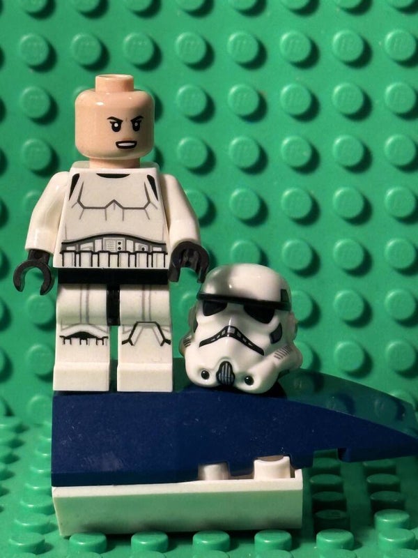 Imperial Stormtrooper female sw1168.