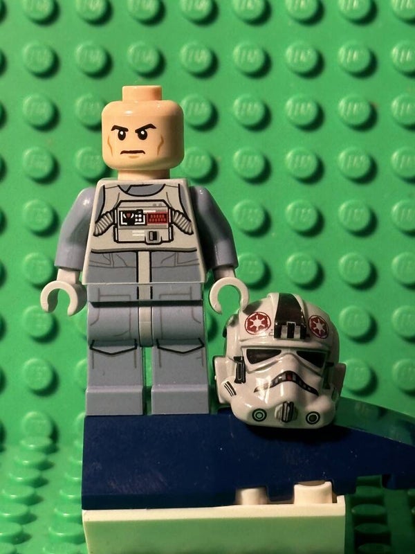 AT-AT Driver sw0581.
