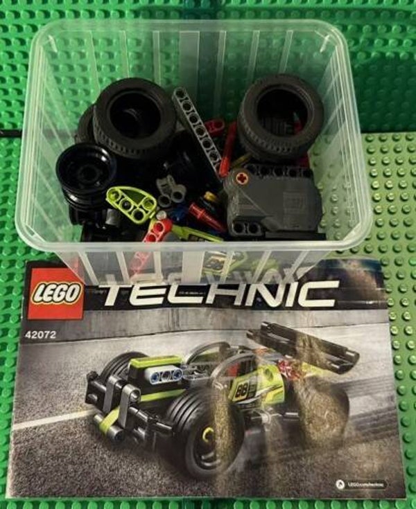 42072., Technik WHACK Rennwagen