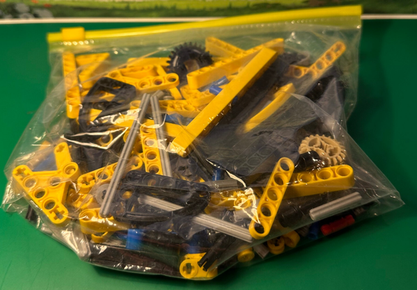 42004., Technik Mini Backhoe Loader