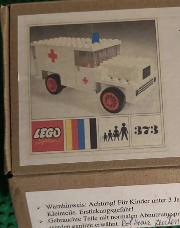 373-2., Legoland Ambulance