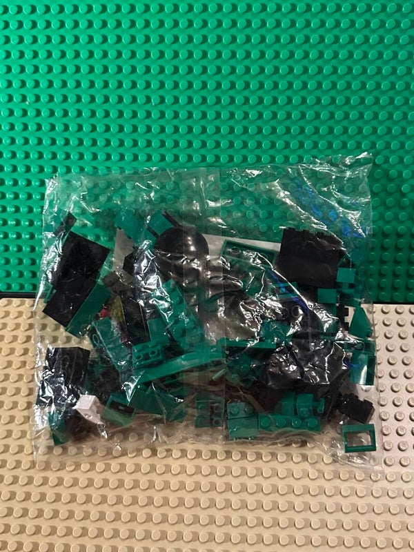 PB. 3744 Locomotive Green Bricks